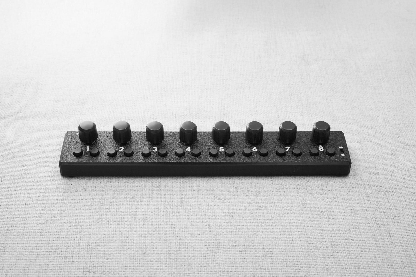 ParksTool 8E16K (8 Encoders with 16 Keys) MIDI Controller